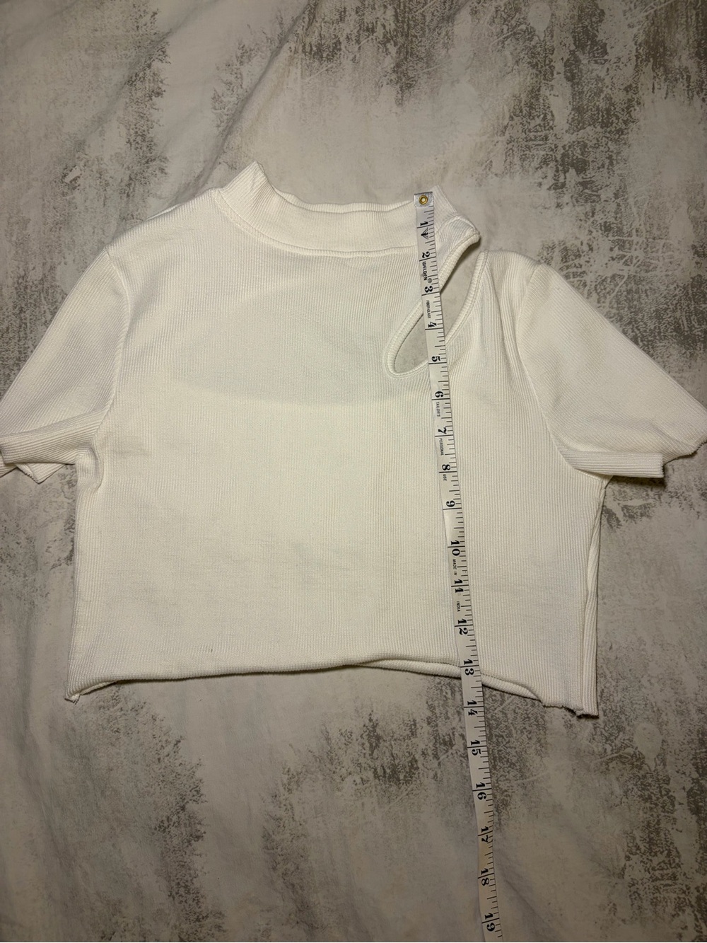 SOLADO White Ribbed Cutout Mock Neck Crop Top - Picture 7 of 7